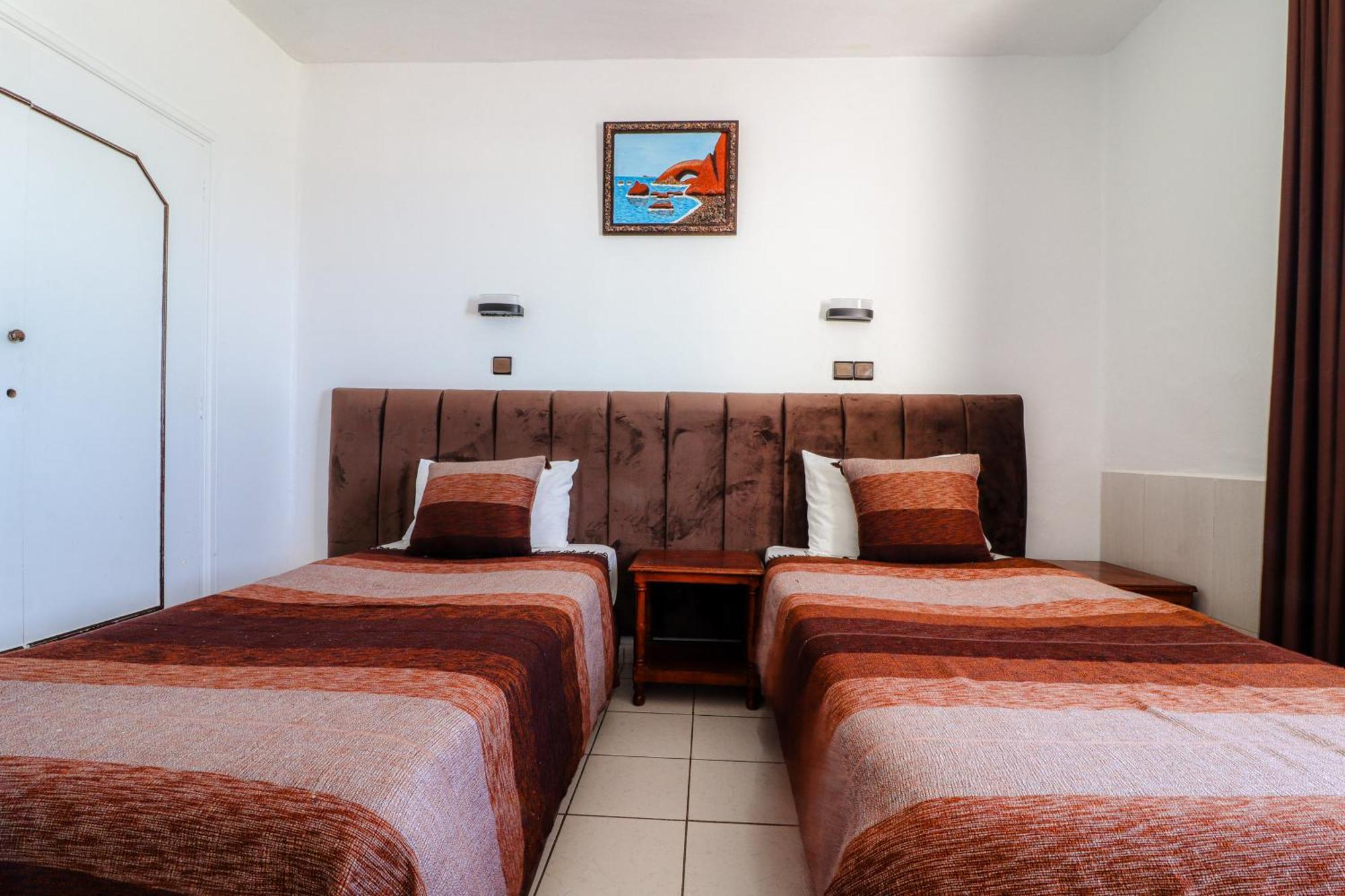 Hotel Ait Baamrane Сиди Ифни Екстериор снимка